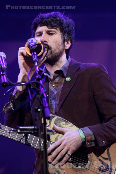 GRUFF RHYS - 2011-03-04 - PARIS - Cafe de la Danse - 